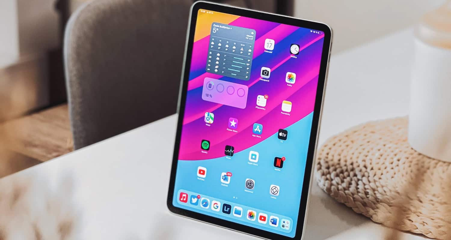 Headphone Jack Broke off in iPad [Solved] [4 Ways]
