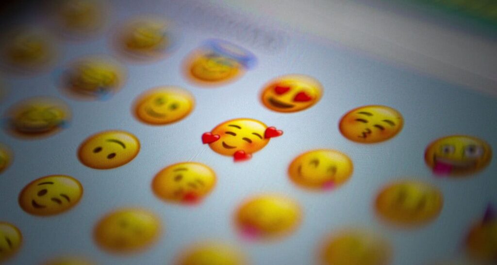 iphone emojis on android