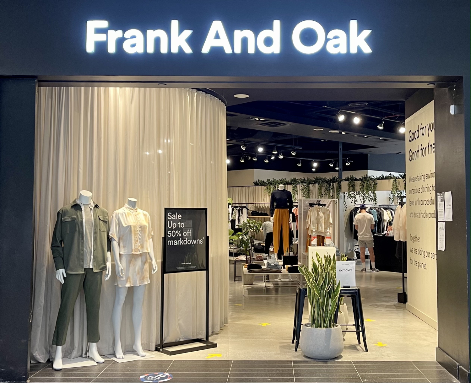 frank and oak store