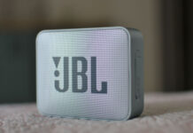 why does my jbl speaker keep turning off