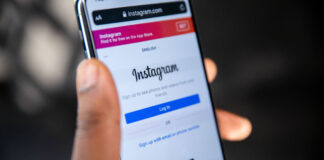 how to change your region on instagram