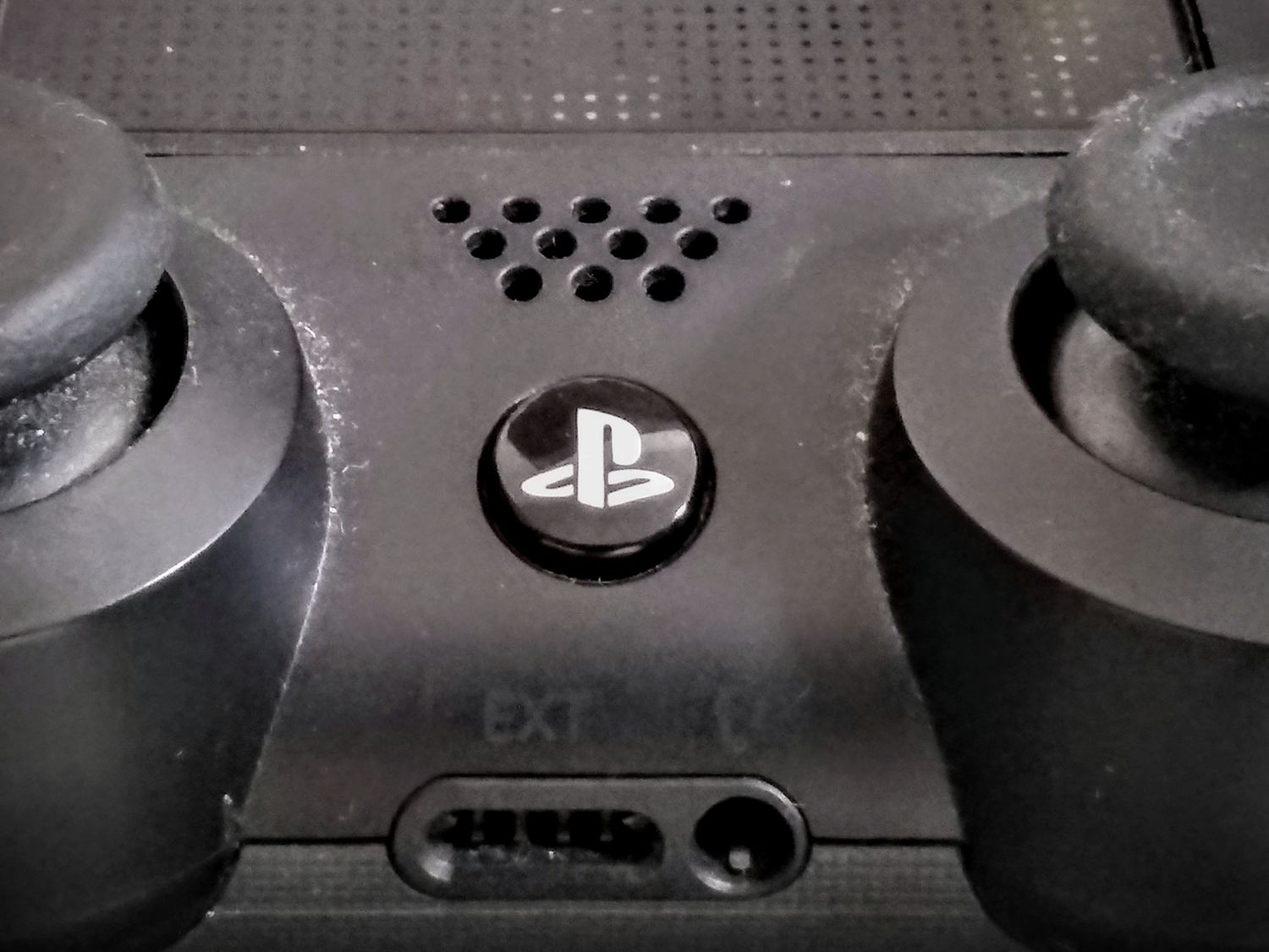 ps button