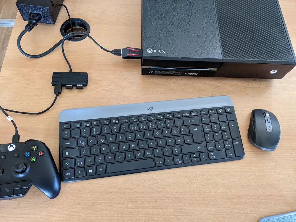 keyboard, mouse connected to xbox
