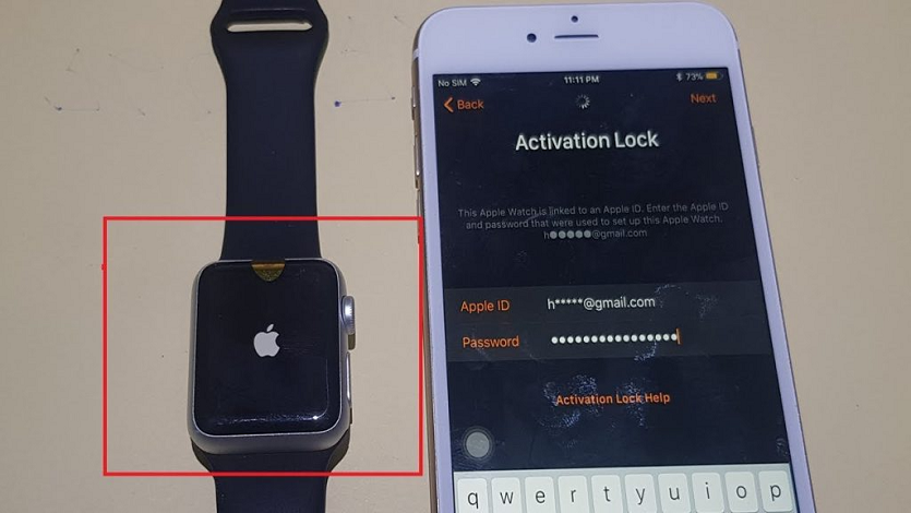 apple watch receives lock