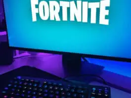why is fortnite so laggy
